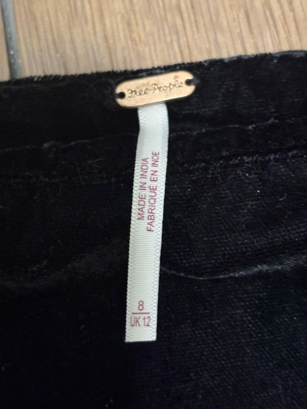Free People Annalise Black Velvet Mini Skirt Women’s Size 8 Y2K Going‎ Out - Picture 7 of 10